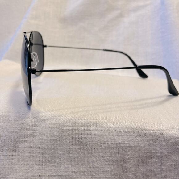 Mens Womens Aviator Sunglasses Jet Black Frame Dark Grey Lens Case Included - Picture 5 of 5